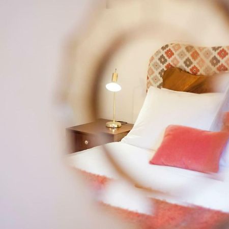 2 Bedroom Apartment With Patio Next To Avenida Da Liberdade Lisboa Ngoại thất bức ảnh