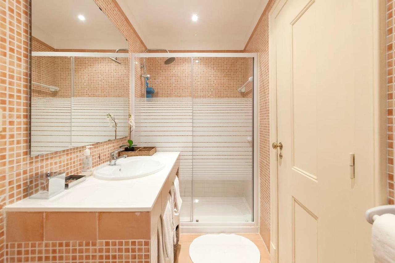 2 Bedroom Apartment With Patio Next To Avenida Da Liberdade Lisboa Ngoại thất bức ảnh