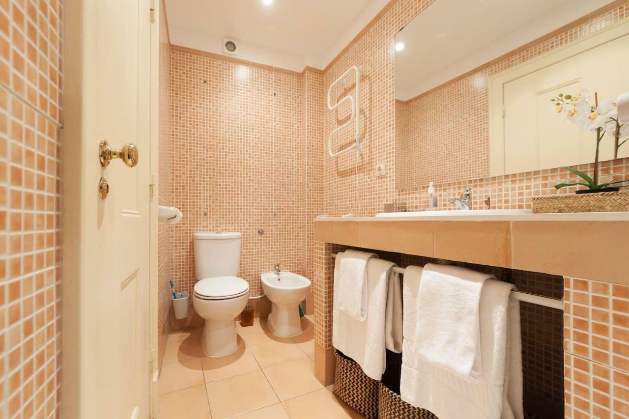 2 Bedroom Apartment With Patio Next To Avenida Da Liberdade Lisboa Ngoại thất bức ảnh